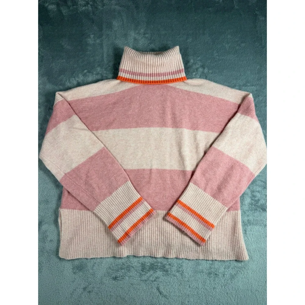 J. Crew crew pink